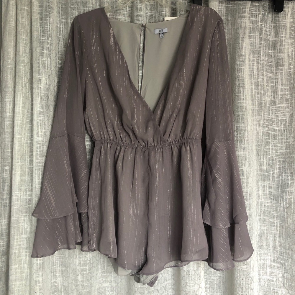 Tobi Flowy Romper-NWT
